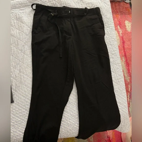 Abercrombie & Fitch Trousers (3 pairs) - Picture 7 of 11